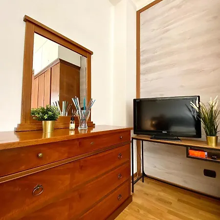Life - Fiera - San Siro Appartement *