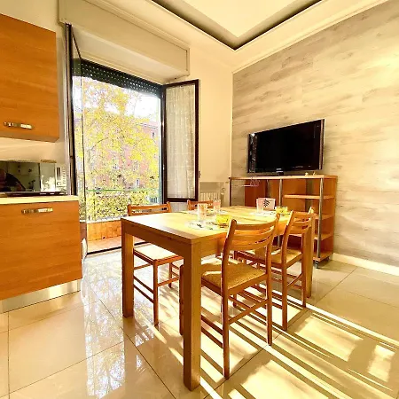 Life - Fiera - San Siro Appartement *